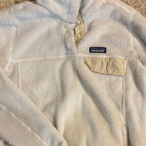 Patagonia Cream Fleece Pullover